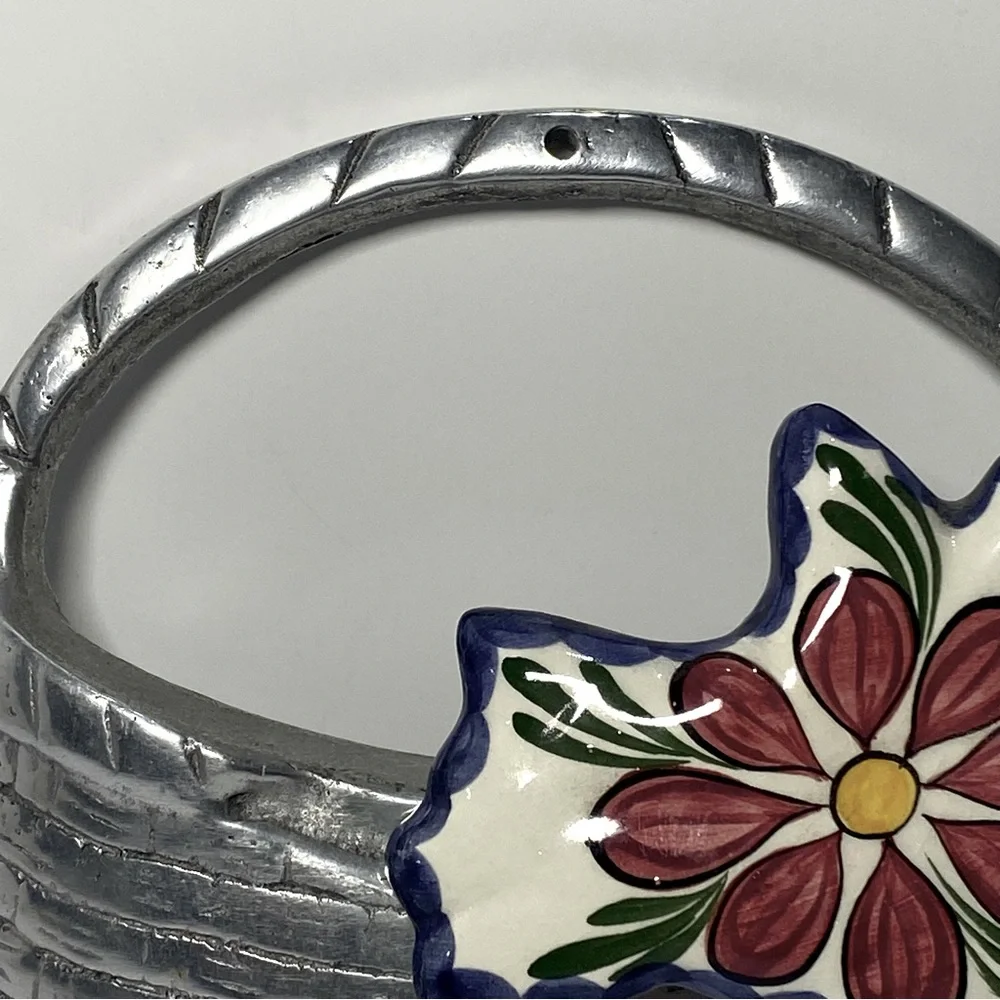 VTG Arte Giancarlo Honduras Wall Key Holder Metal Basket Talavera Ceramic Flower